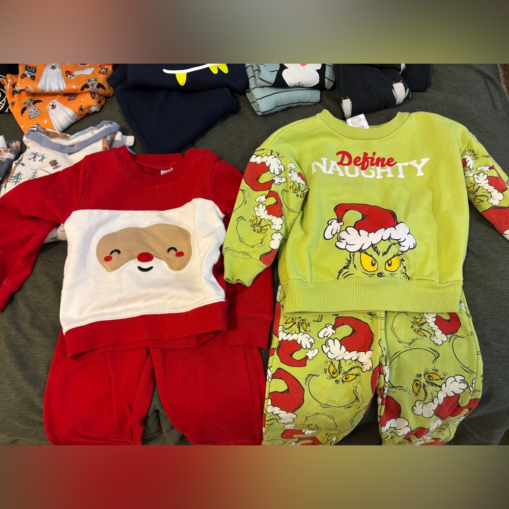 24m/2T Halloween and Christmas holiday bundle - Picture 2 of 5